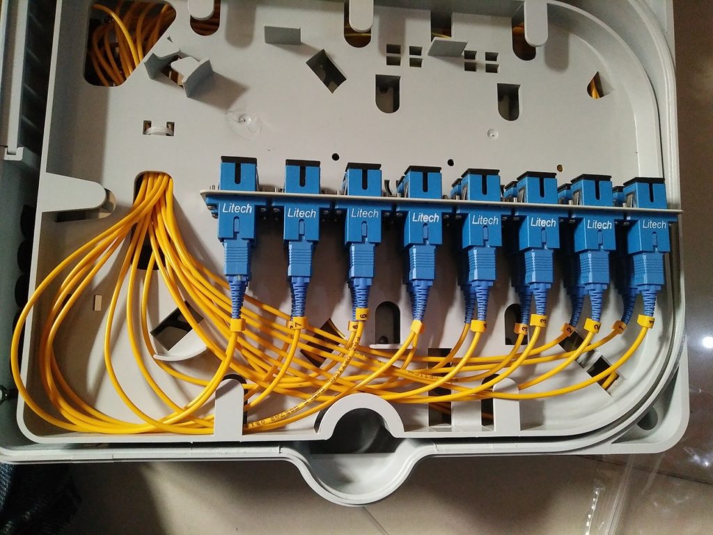 Le Très Haut Débit - déploiement de la fibre optique